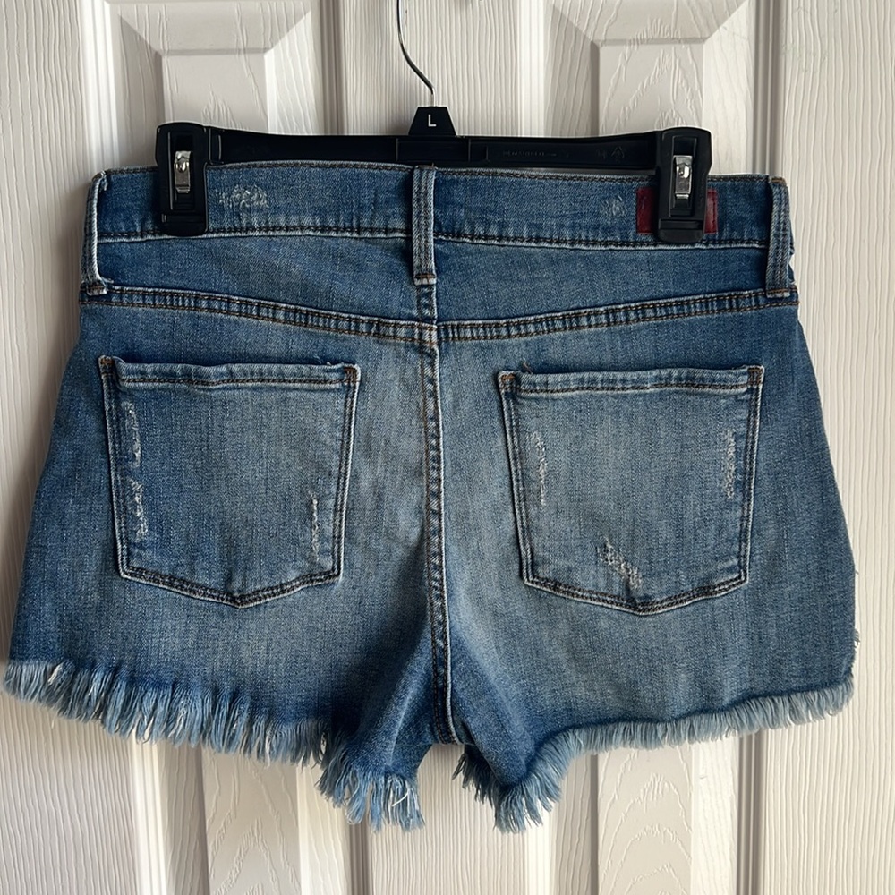 Whetherly Deleon High rise shorts - Picture 2 of 8
